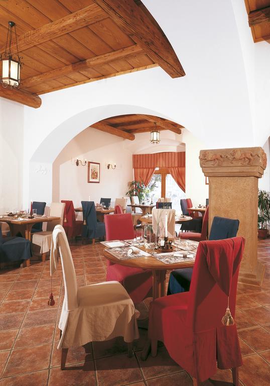 Hotel U Zlateho Lva Havlickuv Brod Exterior photo