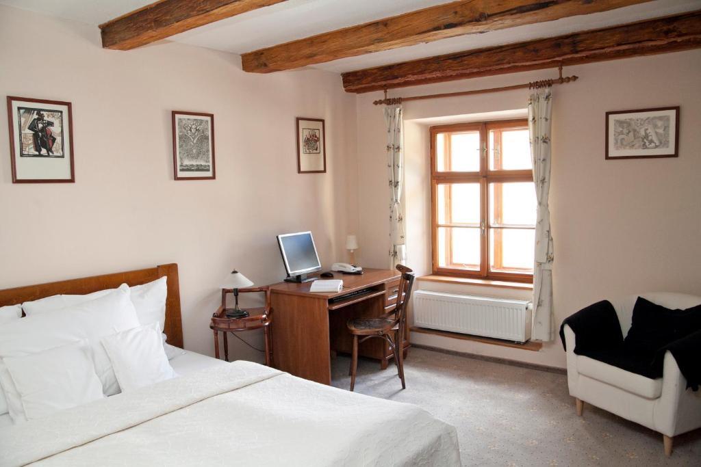 Hotel U Zlateho Lva Havlickuv Brod Room photo